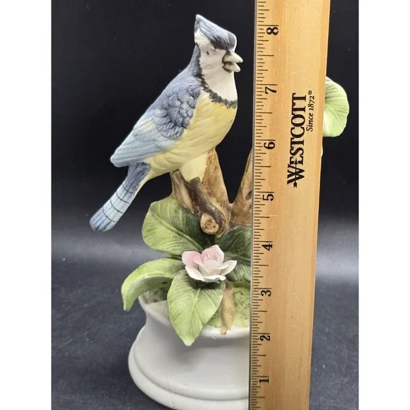 Royal Crown PORCELAIN BLUE JAY On Tree Branch MUSIC BOX Works Great 8" - Picture 2 of 15